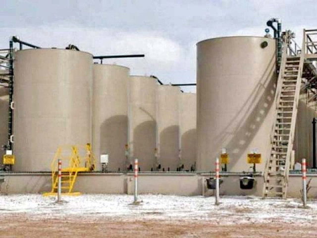 omcs set up infrastructure facilities like oil storages with capacity of 0 58 million tons for petrol and 0 88 million tons for high speed diesel at various depots by the end of fy21 photo file