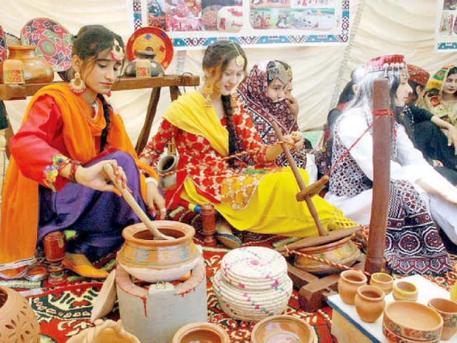 girls present a tableau on the eve of punjab cultural day in bahawalpur photo app girls present a tableau on the eve of punjab cultural day in bahawalpur photo app