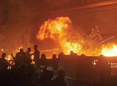 60 shanties gutted in massive fire