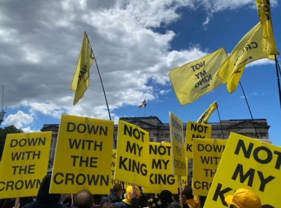 anti monarchy protesters disrupt trooping the colour