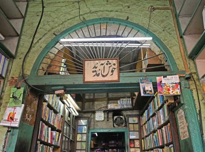 delhi s famed urdu bazaar struggles to survive