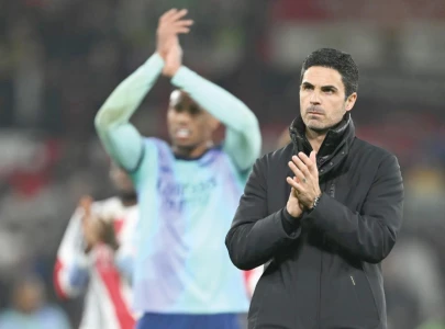 arsenal held by man utd in latest blow