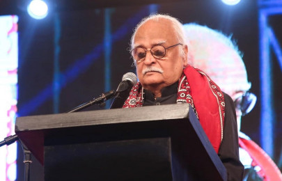 anwar maqsood calls clerics slandering women a sign of the end of times