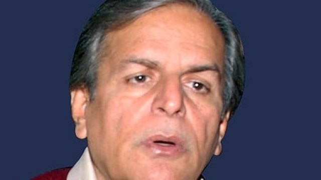 hashmi chides pml n for distributing sweets on news of his ailment hashmi chides pml n for distributing sweets on news of his ailment
