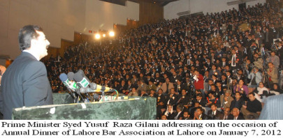 gilani khosa shouted off stage by lawyers gilani khosa shouted off stage by lawyers