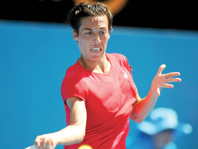 sydney international schiavone beats out of sorts stosur