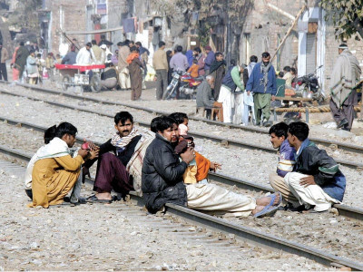 pakistan railways trains still stuck despite increase in oil purchase credit pakistan railways trains still stuck despite increase in oil purchase credit
