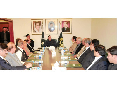 ruling out clash zardari warns against anti govt scheming