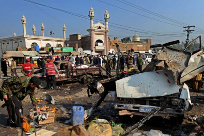 reprisal assault car bombing kills 30 in khyber reprisal assault car bombing kills 30 in khyber