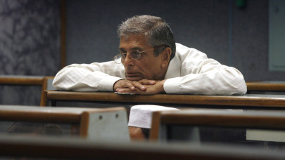 attracting investment govt considering amnesty for stock brokers