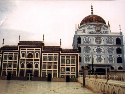 condolences sheikh khalifa bin zayed visits pir jo goth