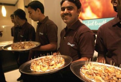 sugar and spice cinnabon rolls into town with sweet menu sugar and spice cinnabon rolls into town with sweet menu