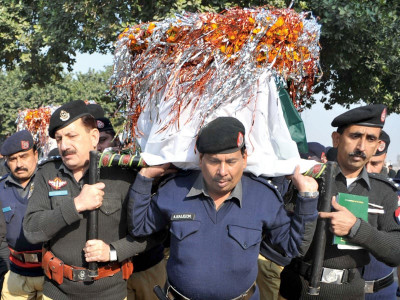 midnight fight three killed in militant attack on police midnight fight three killed in militant attack on police