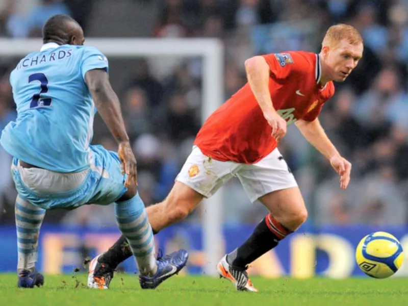 football scholes should play for 2 years