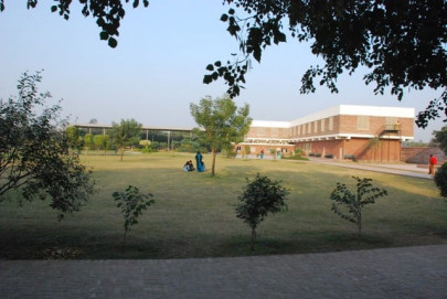 lse convocation 809 students awarded degrees lse convocation 809 students awarded degrees