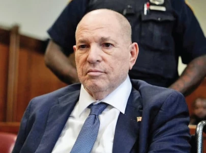 prosecutors to drop sex assault case against harvey weinstein