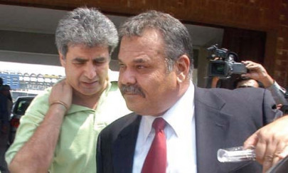 cricket whatmore meets pcb officials cricket whatmore meets pcb officials