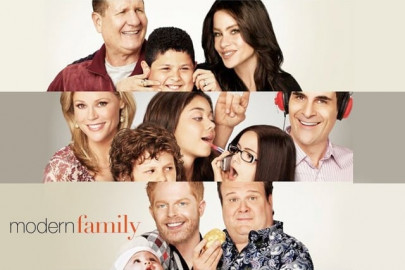 modern family wins best tv series musical or comedy modern family wins best tv series musical or comedy