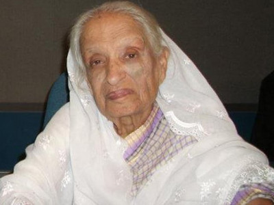 bidding farewell to my dear bajia