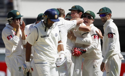 australia sticks with marsh for adelaide