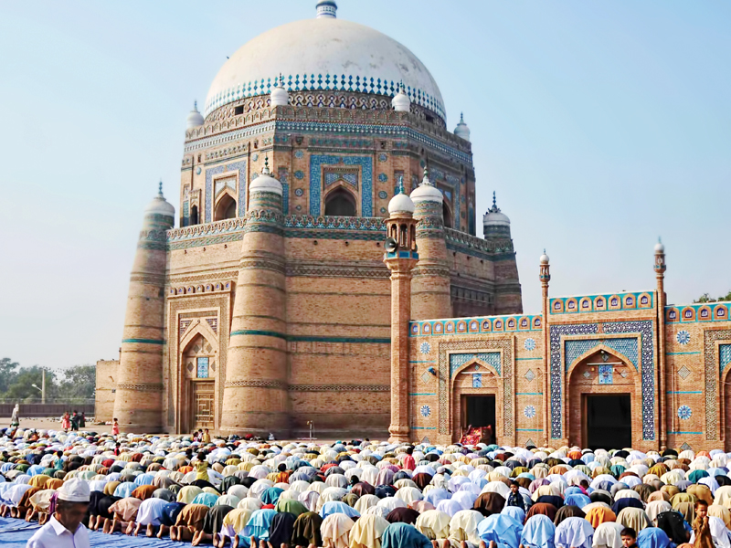 heritage slight shah ruknuddin aalam tomb in shambles