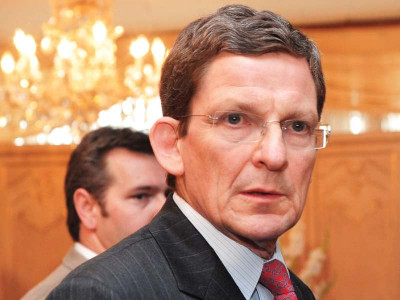 snubbed by pakistan us envoy goes to india