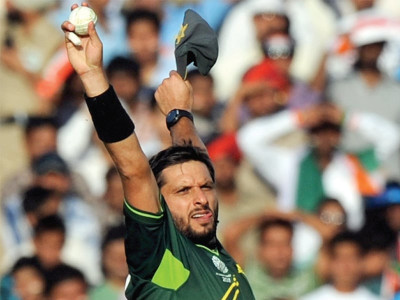 afridi shuns bangladesh league for pakistan duty