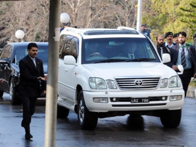 rehman malik defends beefed up security for pm