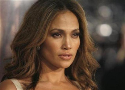 lopez s boyfriend defends age gap lopez s boyfriend defends age gap