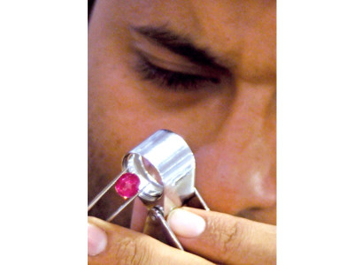 gem exhibition discovering the treasures beneath our feet