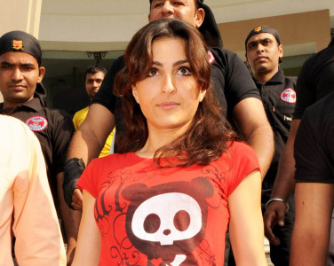 soha ali khan finds it hard to say sorry soha ali khan finds it hard to say sorry