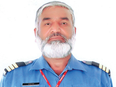 brave dha inspector grappled with robber despite 8 bullets brave dha inspector grappled with robber despite 8 bullets