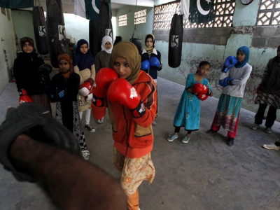 punching like a girl boxing no longer a sport just for men punching like a girl boxing no longer a sport just for men