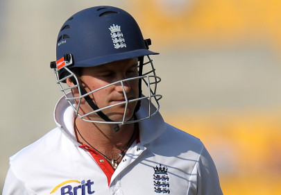 cricket strauss rues batting collapse