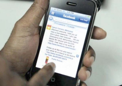 apple store local firm s facebook app makes 90 000 in a week apple store local firm s facebook app makes 90 000 in a week