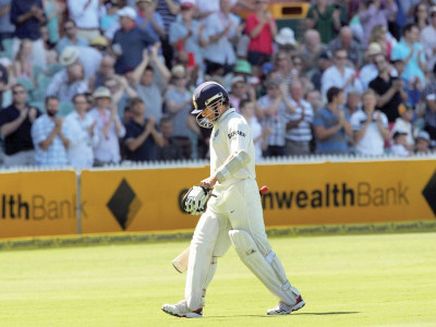 cricket veterans face heat as india fall apart