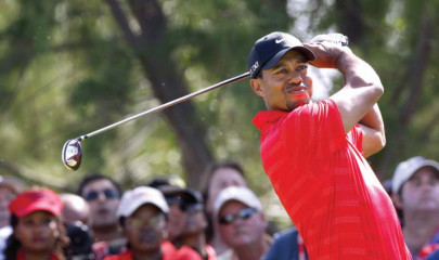 golf woods falters as rock wins title