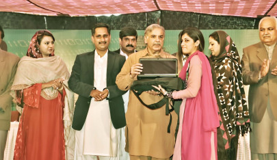 public welfare 300 000 more laptops next fiscal year