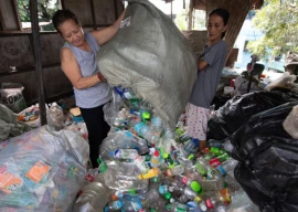 plastic pollution treaty talks begin plastic pollution treaty talks begin