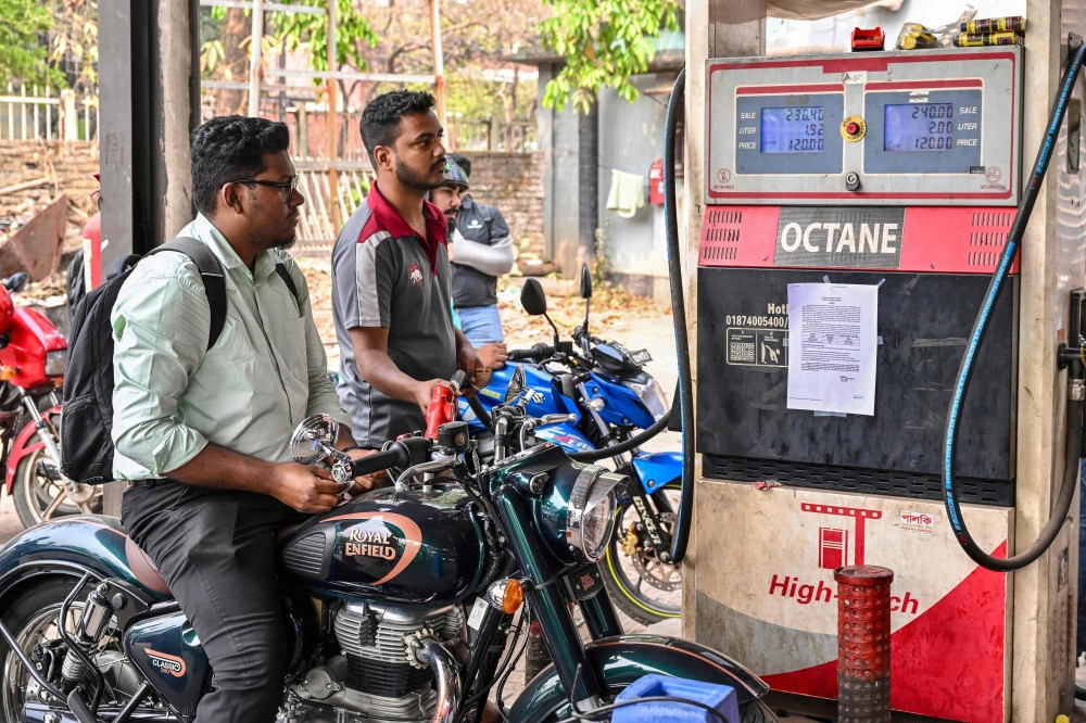 Bangladesh cancels light displays to conserve fuel amid energy shortage