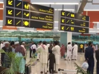 offloaded passengers create chaos at airport