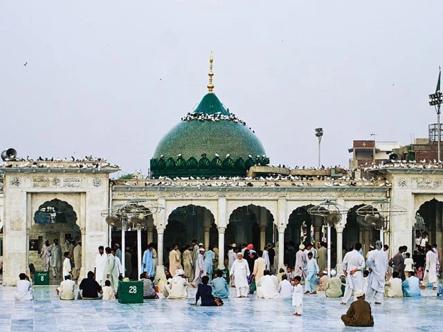 Senior Data Darbar officials penalised in corruption probe