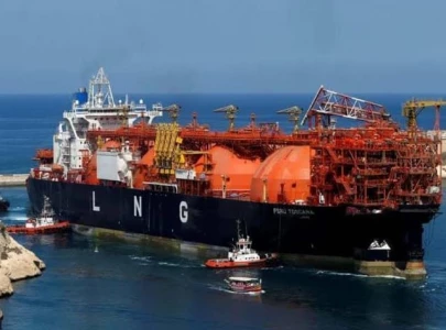pakistan launches urgent lng tender