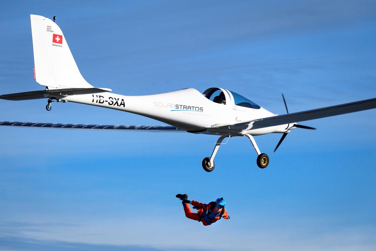 parachutist makes world s first jump from solar powered plane