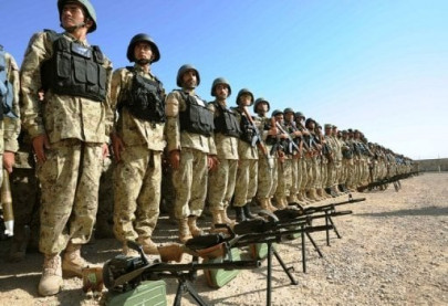 seven dead in attack on afghan police building official