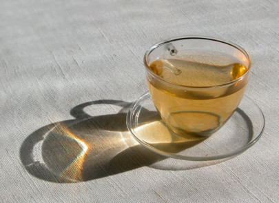 green tea drinkers show less disability with age study green tea drinkers show less disability with age study