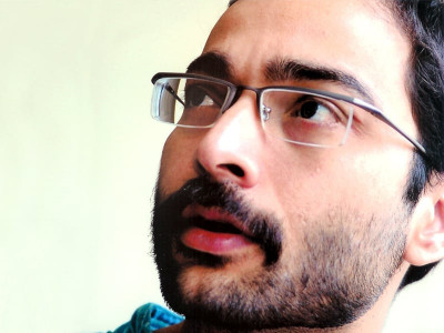 iftikhar nasim through the looking glass