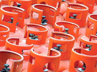 lpg prices rise to record high at rs113 000 per ton