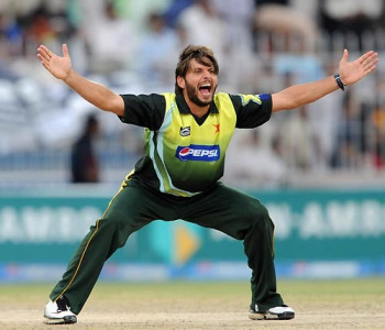 afridi returns for pakistan odi t20 squads
