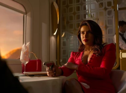 guns and glory first look for priyanka chopra richard madden s citadel is out